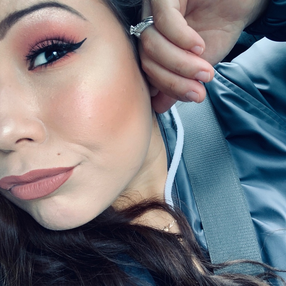 Meet your Posher, Desiree